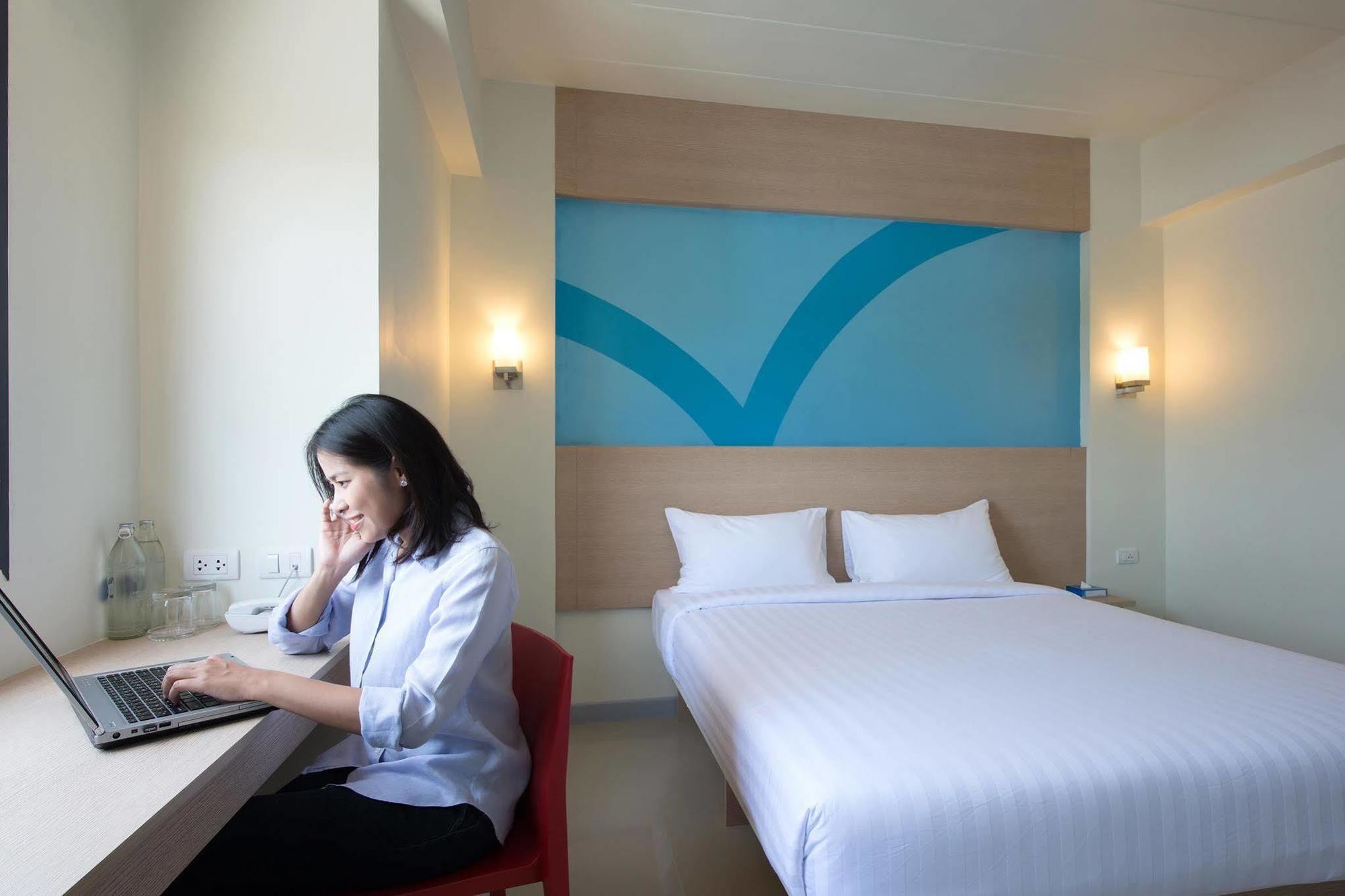 Hop Inn Phuket Екстериор снимка