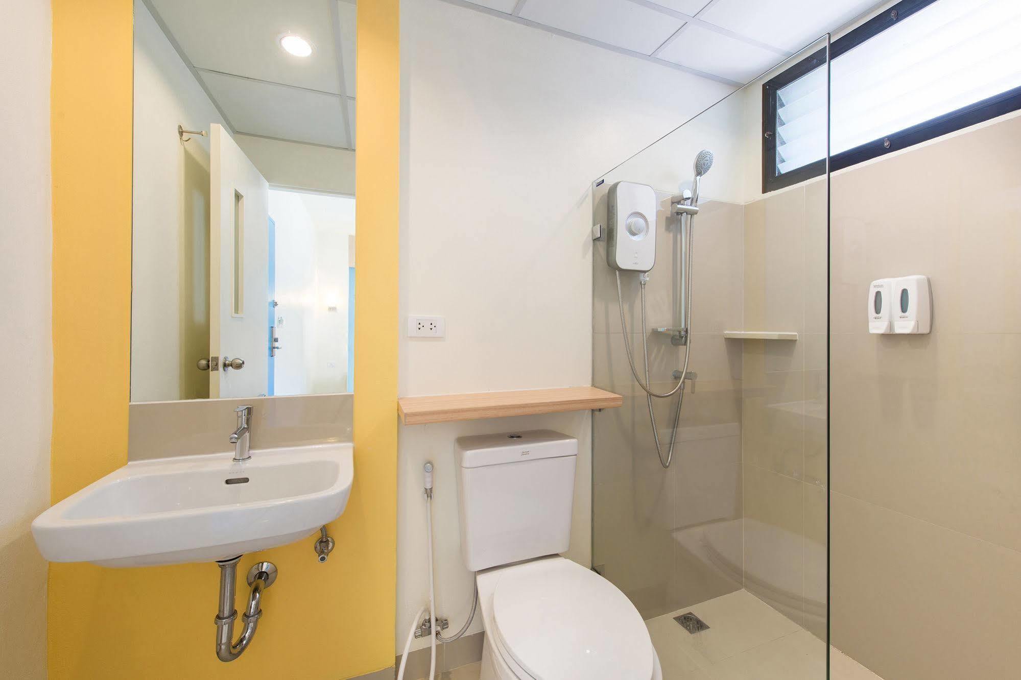 Hop Inn Phuket Екстериор снимка