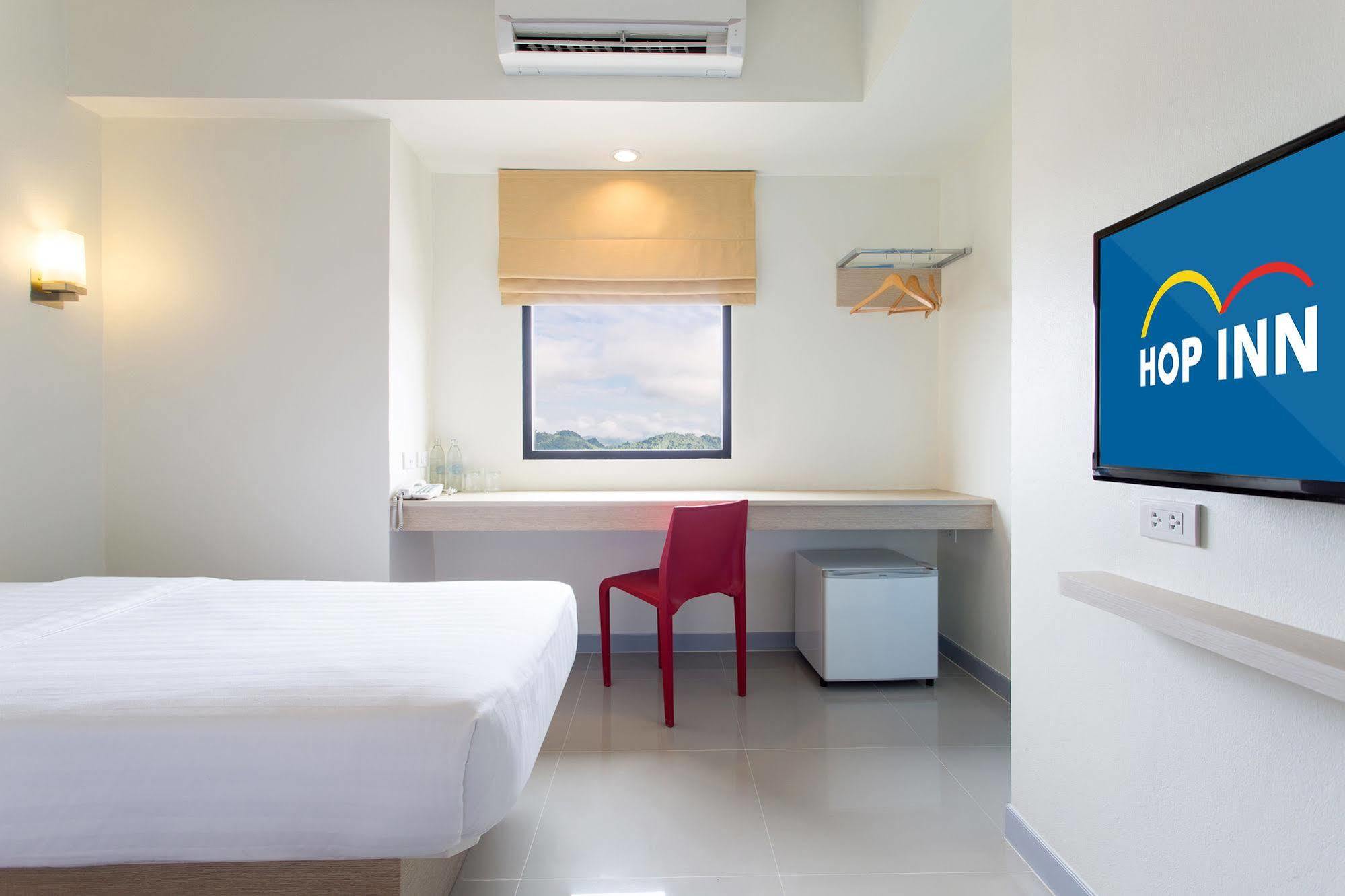 Hop Inn Phuket Екстериор снимка